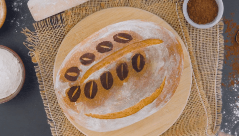 Selbstgebackenes Brot verzieren: Ährenmuster