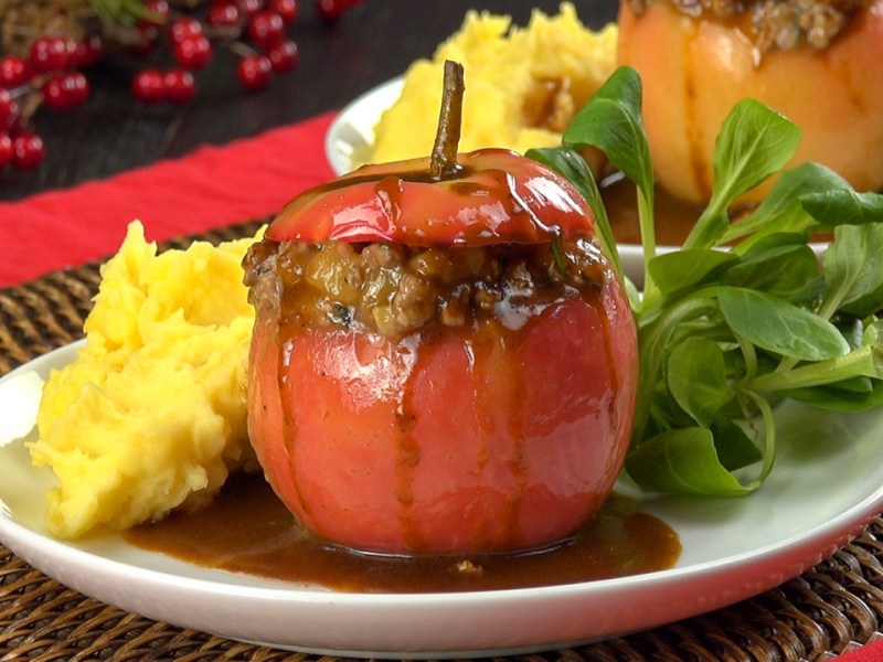 mit Entenbrust gefüllter Apfel