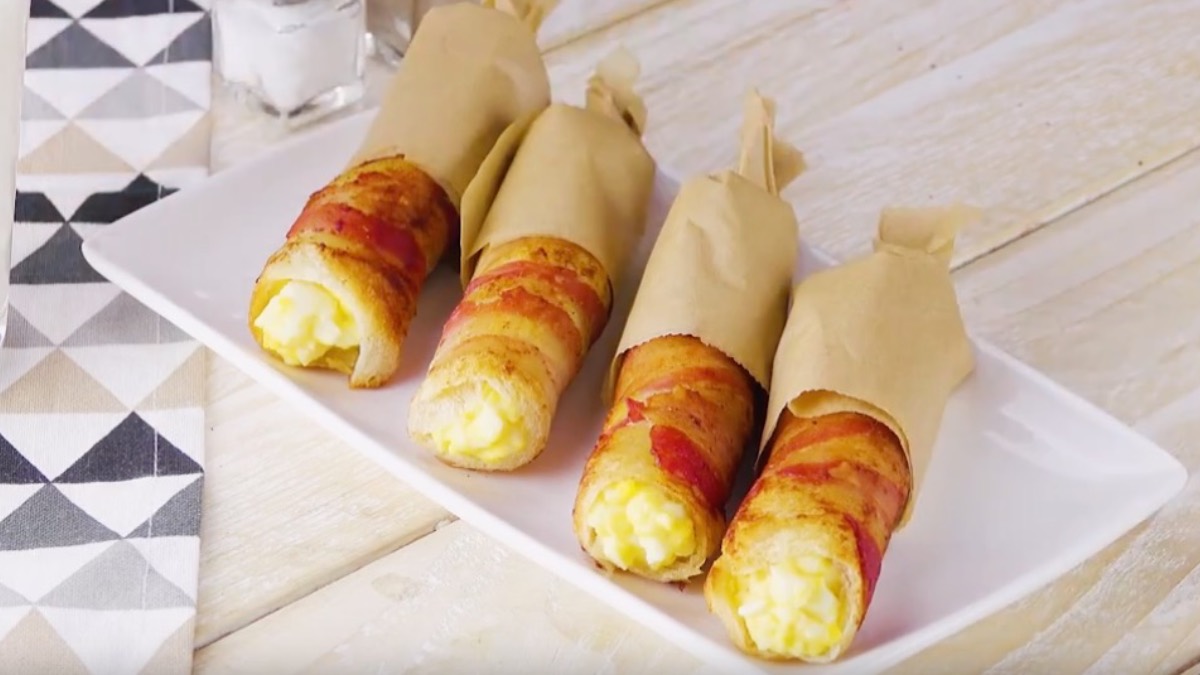Bacon-Ei-Rollen als eines von 3 Rezepten für Toast-Snacks