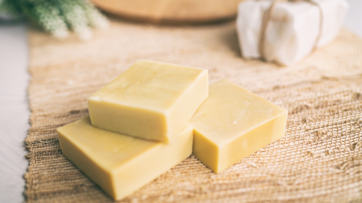 3 selbst gemachte Seifenstücke