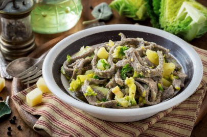 Eine Schüssel Pizzoccheri.