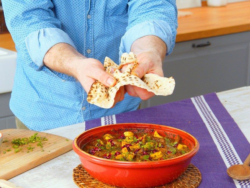 Persischer Rhabarber mit Lavash-Brot